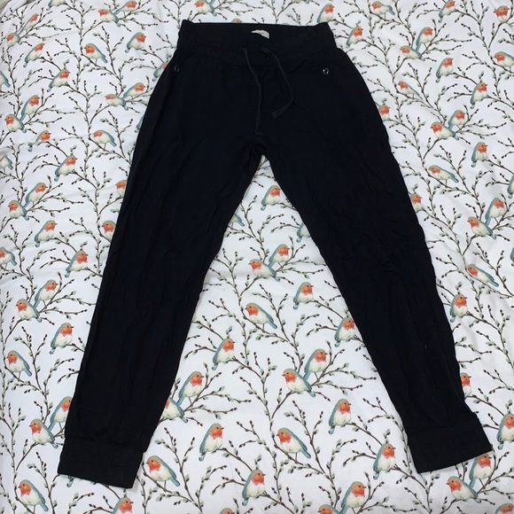 Aritzia TNA black pants joggers - Picture 3 of 4